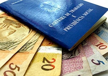 Governo reduz em R$ 10 projeção de alta do salário mínimo para 2018